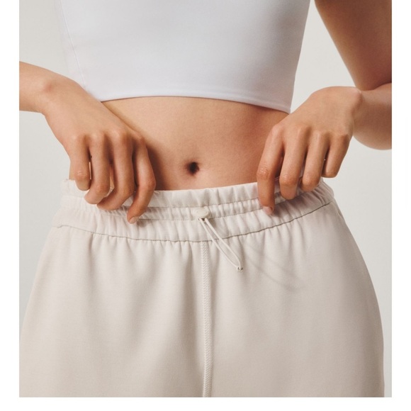 Nwot LULULEMON Softstreme High-Rise Pant Regular - Picture 3 of 8